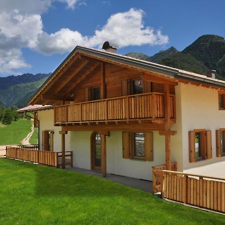 Bed and Breakfast Garnì dal Mozat Lenzumo di Concei Esterno foto