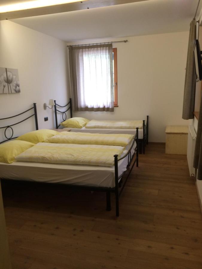 Bed and Breakfast Garnì dal Mozat Lenzumo di Concei Esterno foto