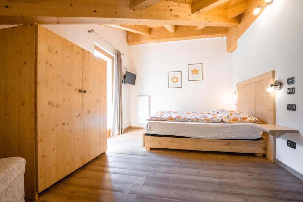 Bed and Breakfast Garnì dal Mozat Lenzumo di Concei Esterno foto