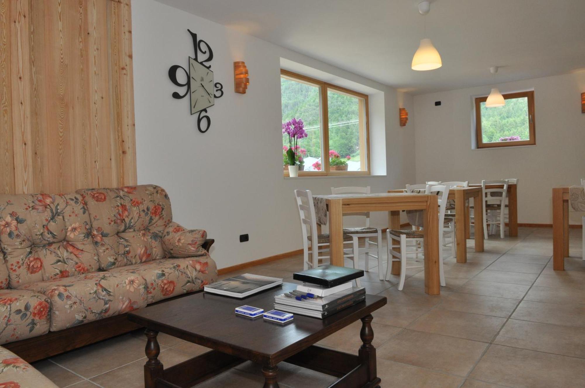 Bed and Breakfast Garnì dal Mozat Lenzumo di Concei Esterno foto