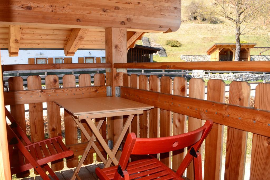 Bed and Breakfast Garnì dal Mozat Lenzumo di Concei Esterno foto