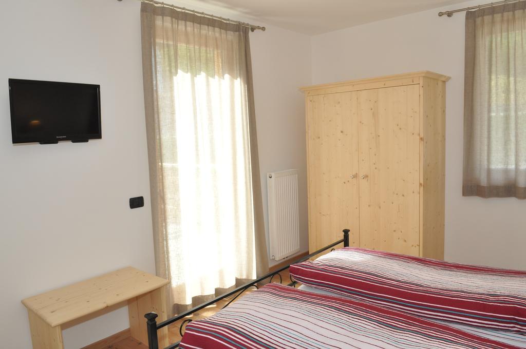 Bed and Breakfast Garnì dal Mozat Lenzumo di Concei Esterno foto